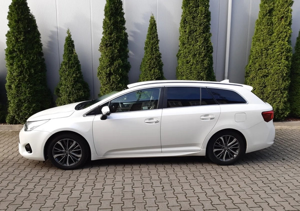 Toyota Avensis cena 49999 przebieg: 182000, rok produkcji 2015 z Łódź małe 29